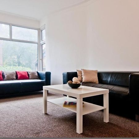Budget Double Room Close To Leeds University And City Centre Exterior foto